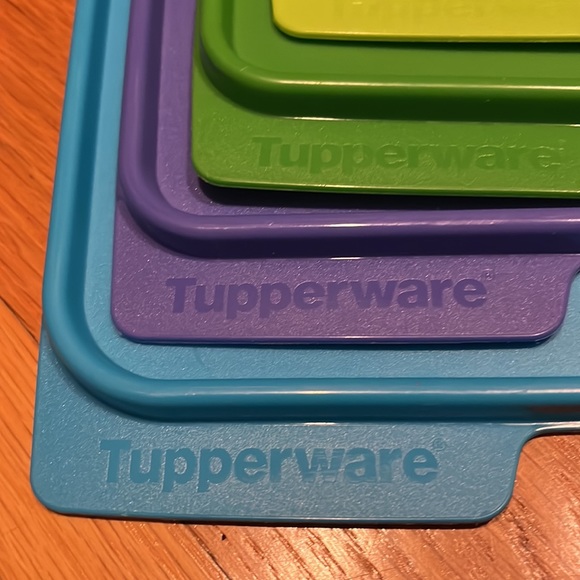 Tupperware Nesting Stackable Storage Containers - 5 Piece Set With Multi… - Picture 8 of 11